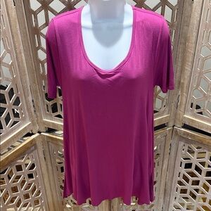 LuLaRoe Size XS "The Perfect T" Pink